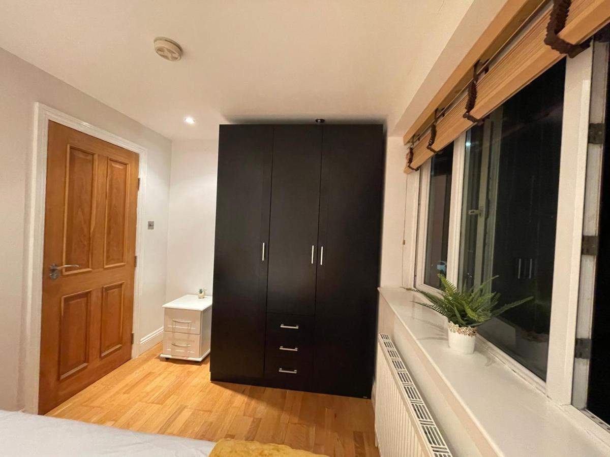 Beautiful & Luxurious Apartment In Richmond 리치먼드 외부 사진