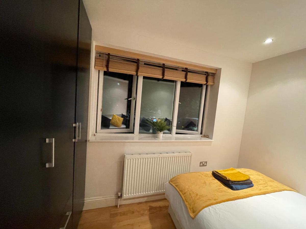 Beautiful & Luxurious Apartment In Richmond 리치먼드 외부 사진